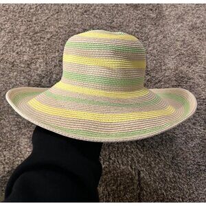 NEW! AUGUST ACCESSORIES Tan Green Floppy Paper Sun Hat